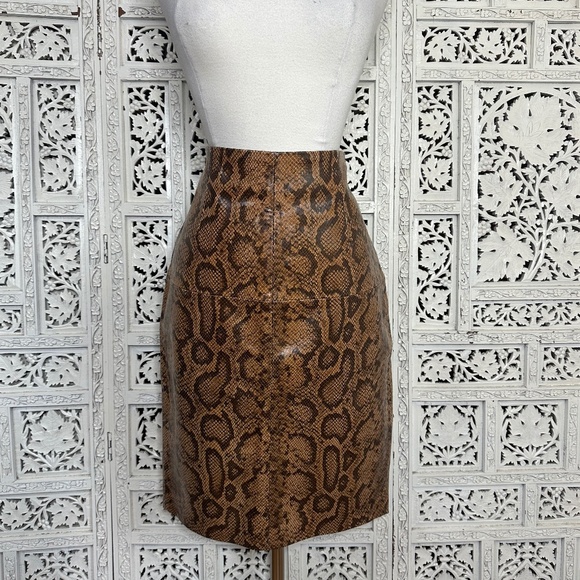 Antonio Melani Brown Boho Genuine Leather Snake Print Pencil Skirt Sz Medium - Picture 1 of 9